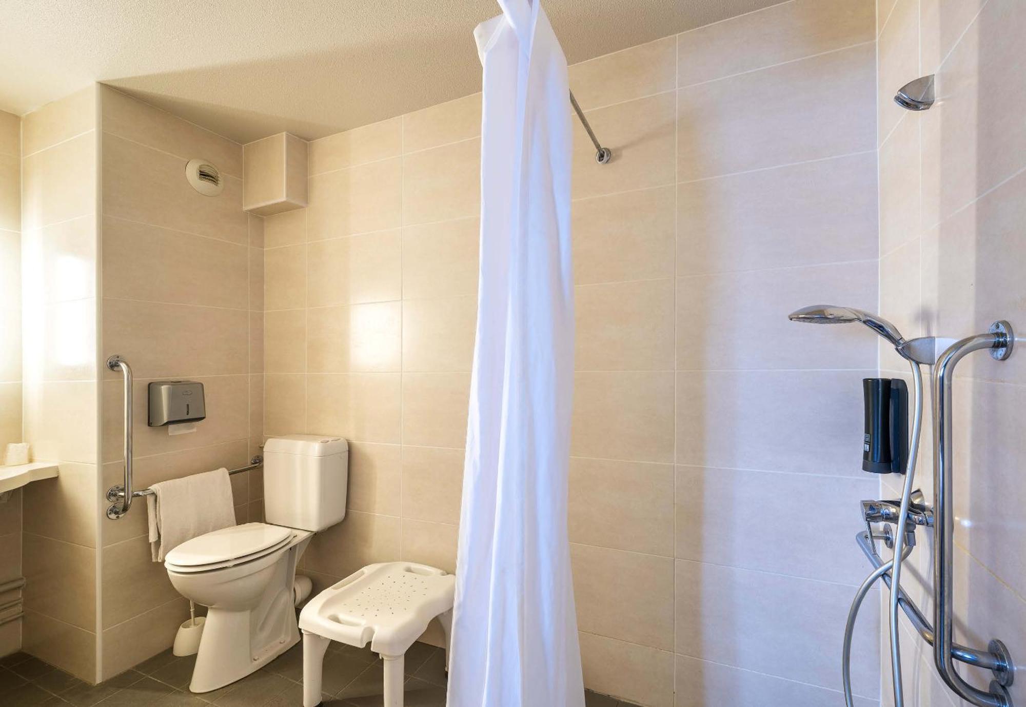 B&B Hotel Angers 1 โบกูเซ ภายนอก รูปภาพ