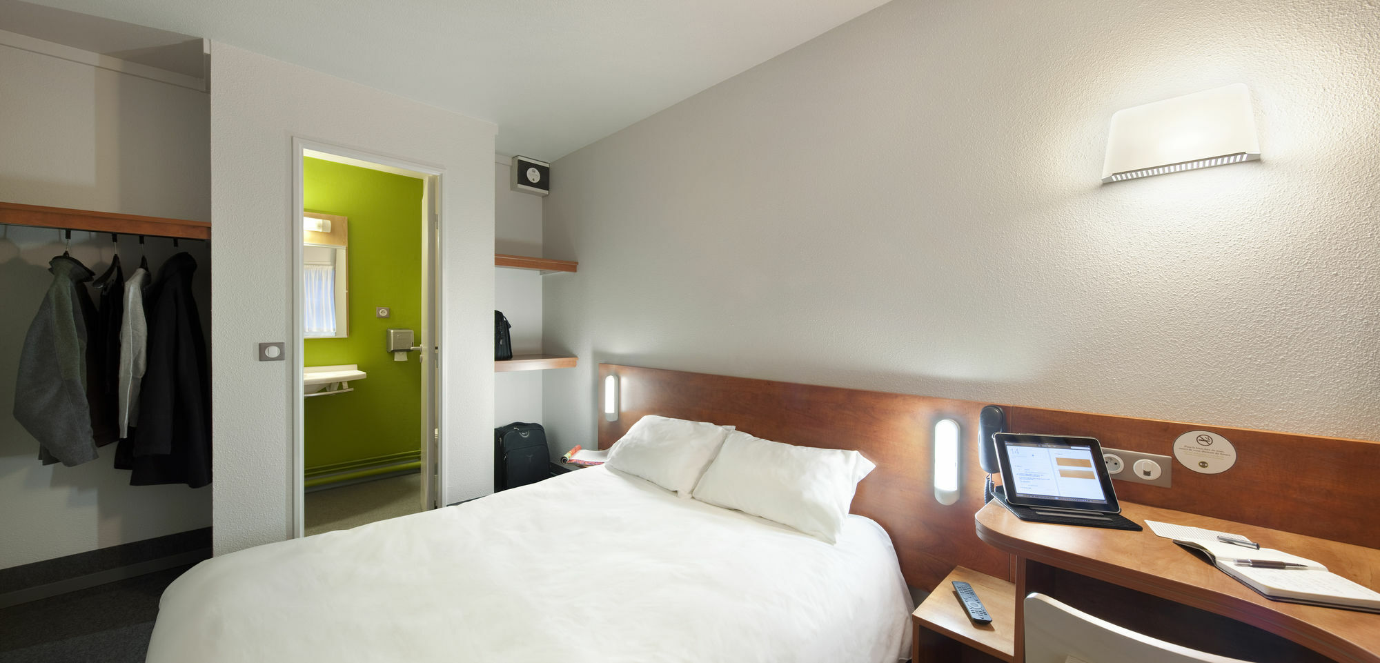 B&B Hotel Angers 1 โบกูเซ ภายนอก รูปภาพ